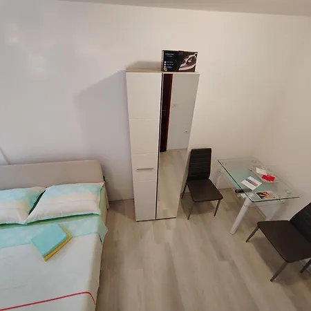 Rooms Neda Izola Room photo