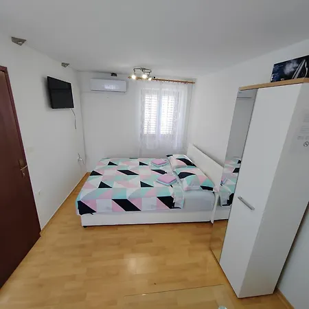 Rooms Neda Izola Room photo
