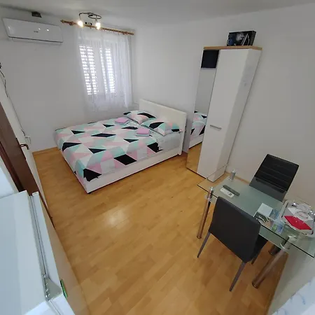 Rooms Neda Izola Room photo