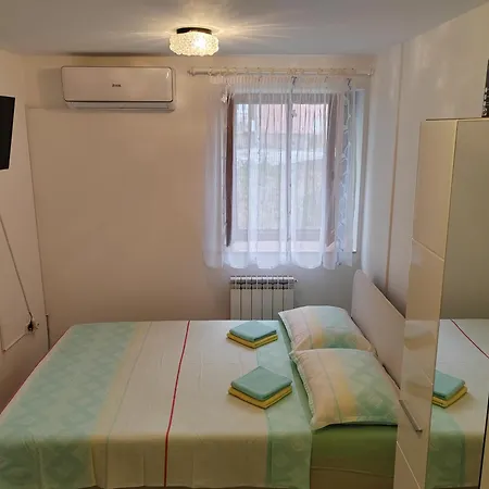Rooms Neda Izola Room photo