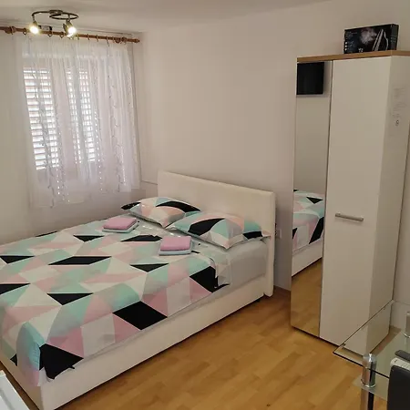 Rooms Neda Izola Room photo