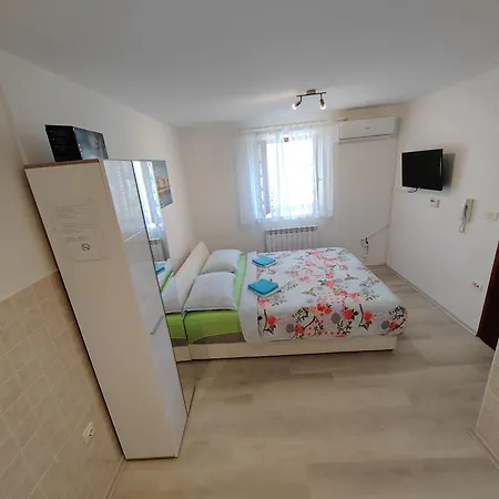 Rooms Neda Izola Room photo