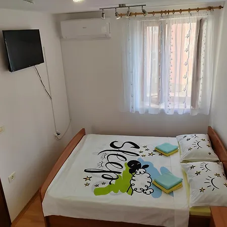 Rooms Neda Izola Room photo
