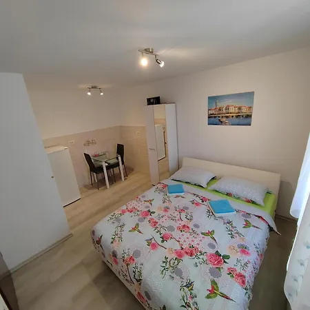 Rooms Neda Izola Exterior photo
