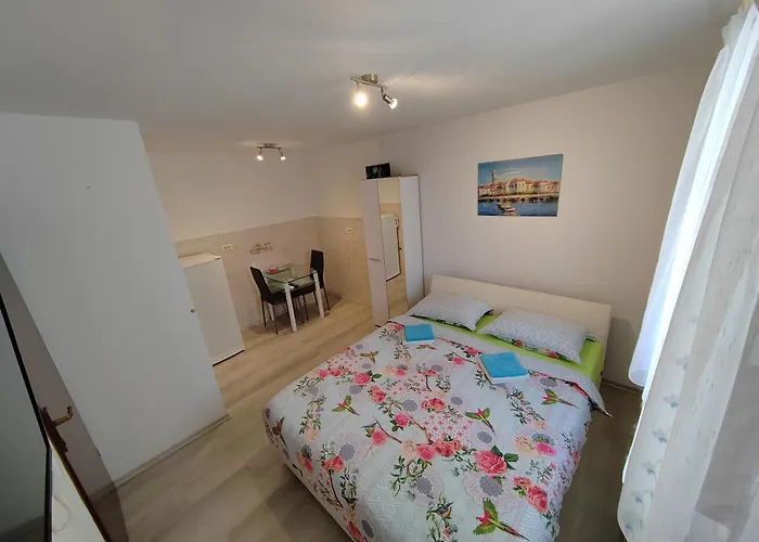 Rooms Neda